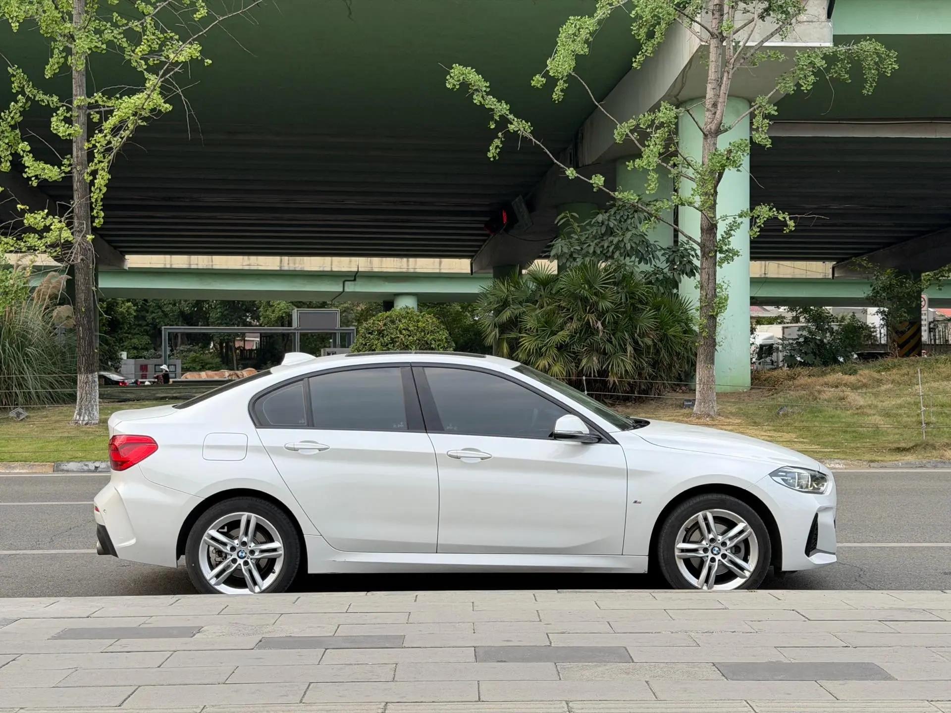 BMW 1 Series 2020 120i M Sports Suit 7