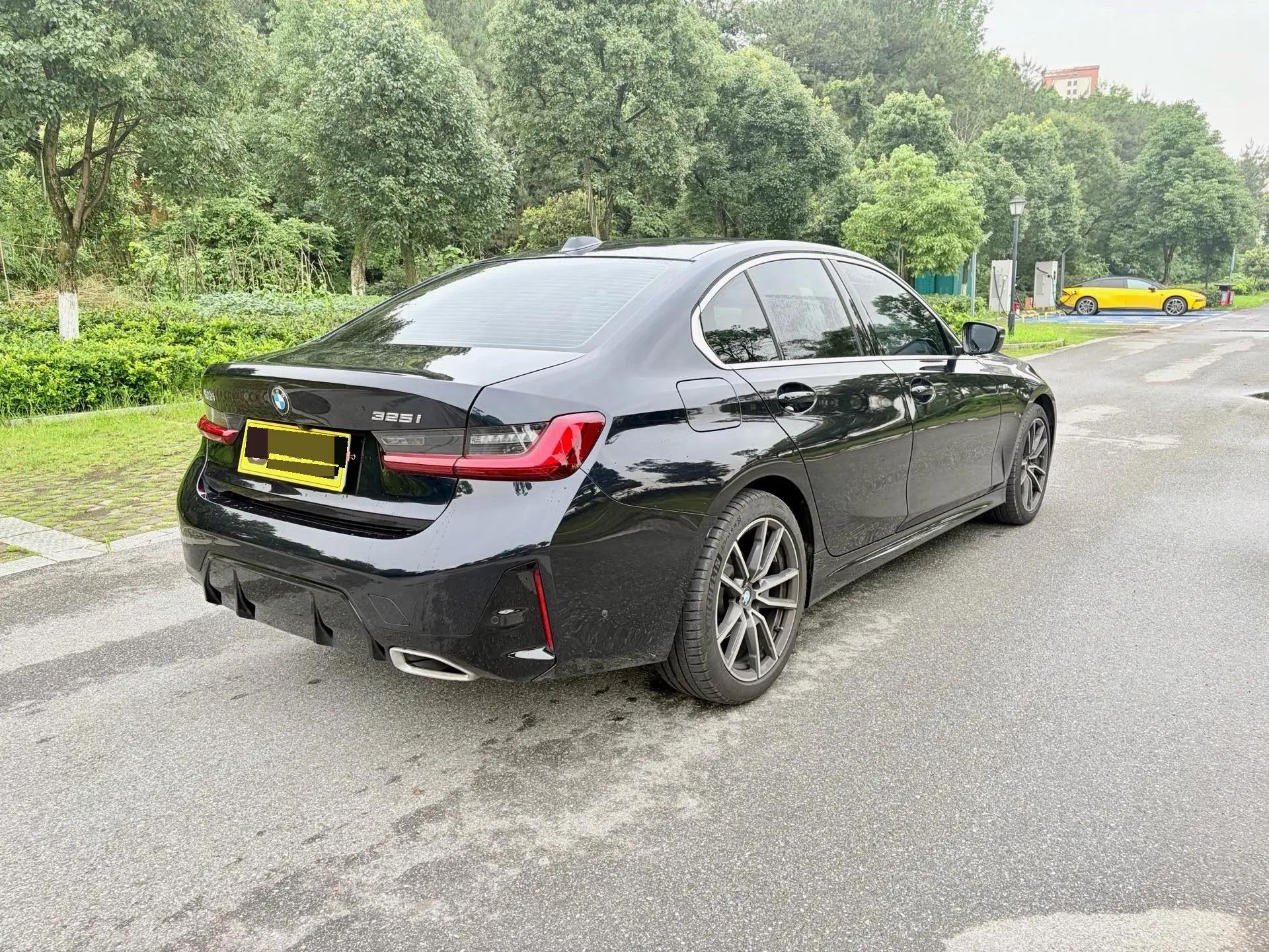 BMW 3 Series 2025 325i 2.0T M Sports Suit Automatic Gear 4