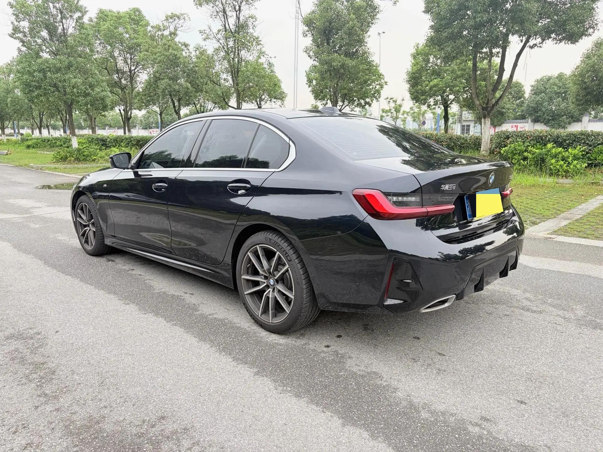 BMW 3 Series 2025 325i 2.0T M Sports Suit Automatic Gear 6