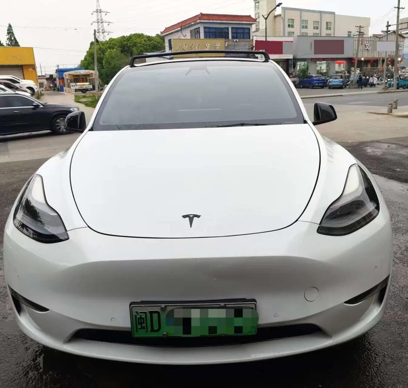 Model Y 2021 Long Range All-Wheel Drive Edition 2