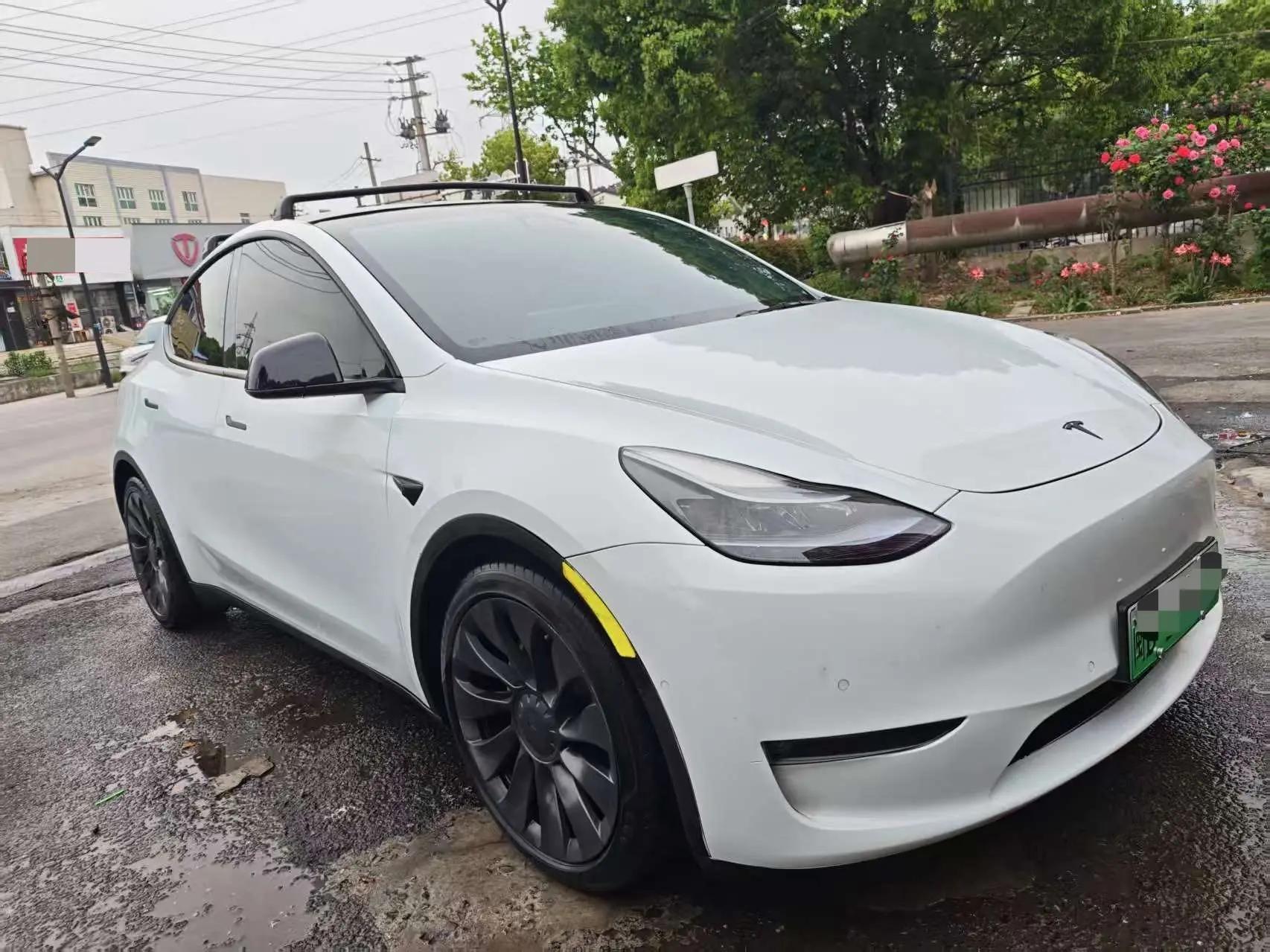 Model Y 2021 Long Range All-Wheel Drive Edition 3
