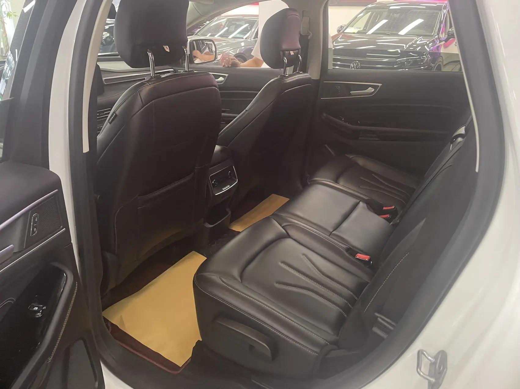 Edge 2021 PLUS EcoBoost 245 Front-Wheel Drive Luxury 7-Seater 2