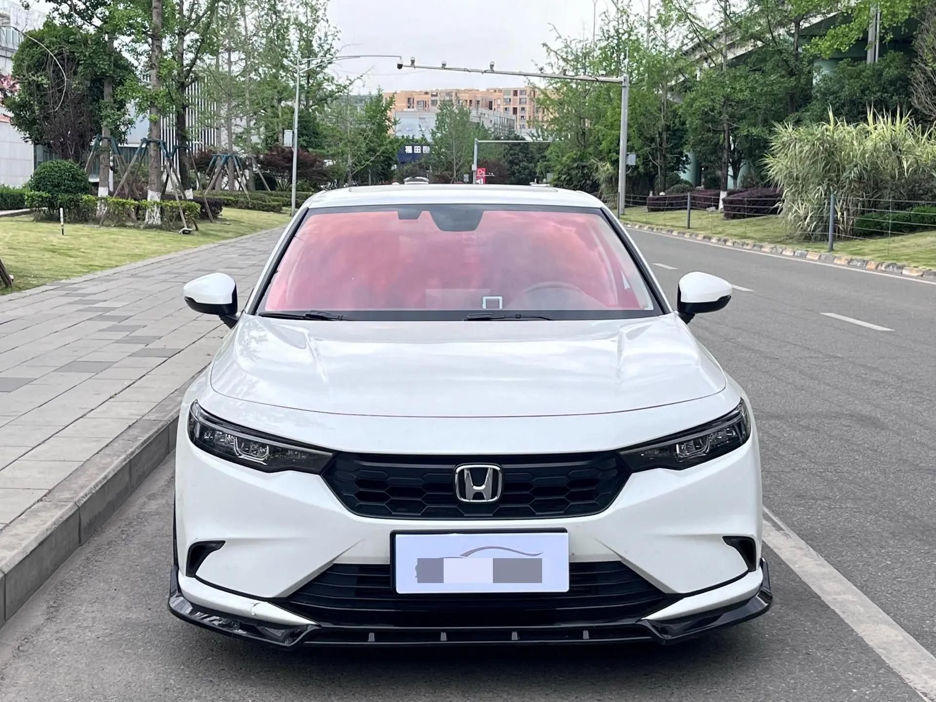 Model 2022 240TURBO Manual Exclusive Edition 2