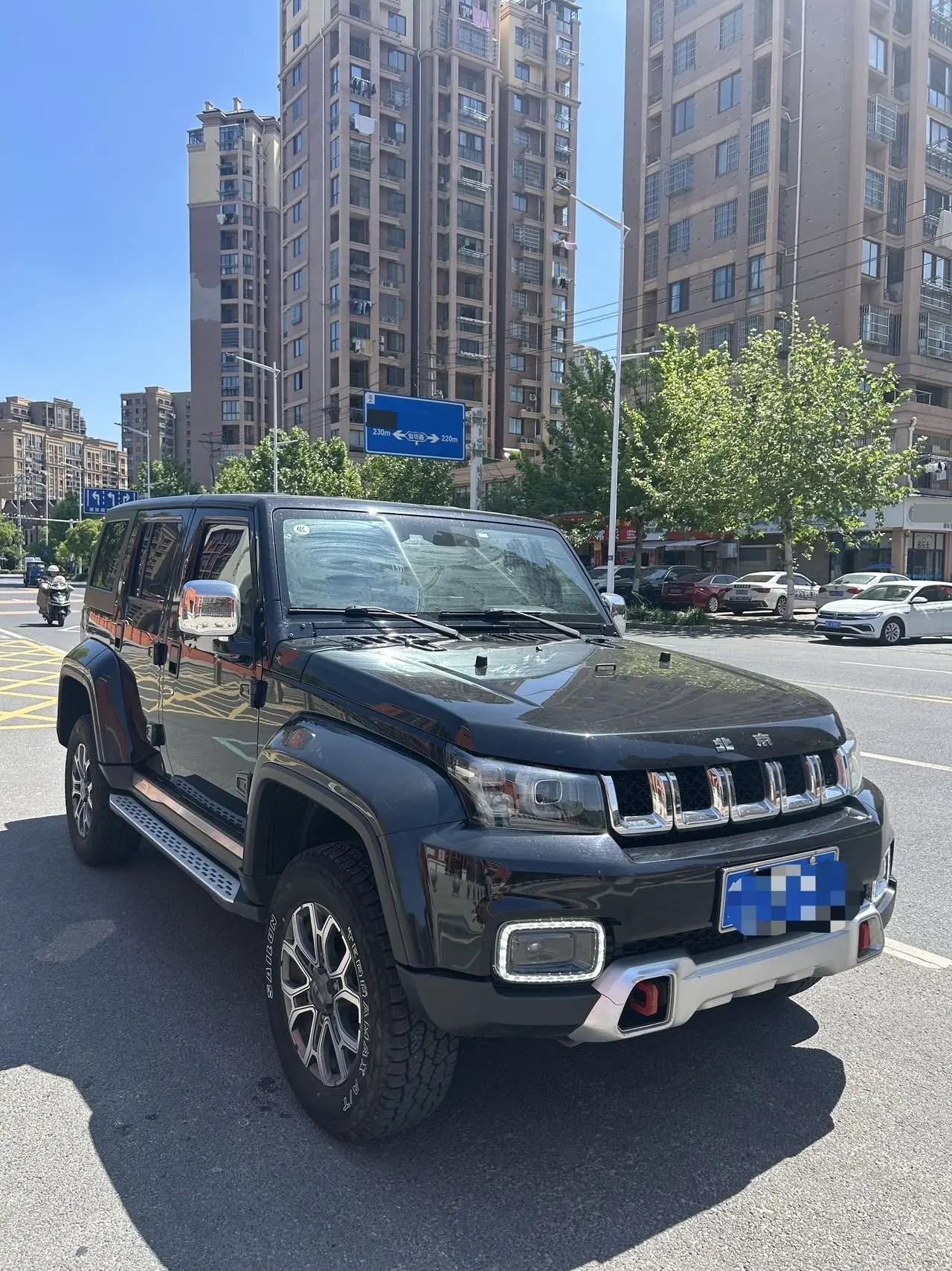Beijing BJ40 2020 2.0T Automatic Four-wheel Drive City Hunter Edition Chivalrous Type 2