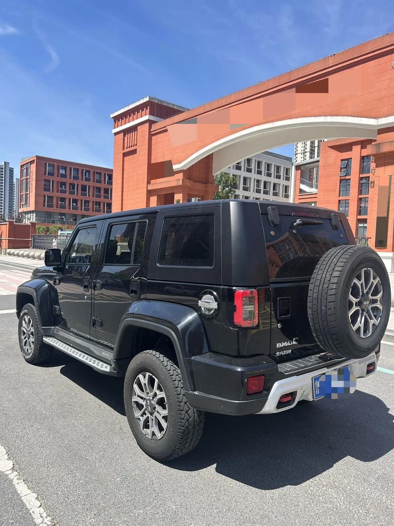 Beijing BJ40 2020 2.0T Automatic Four-wheel Drive City Hunter Edition Chivalrous Type 4
