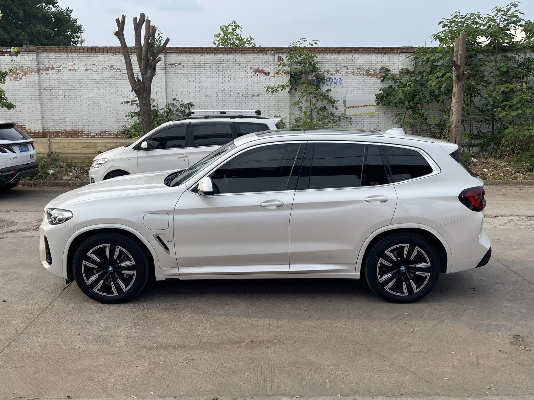 BMW iX3 (Imported) 2024 iX3 Leading Automatic Gear 4