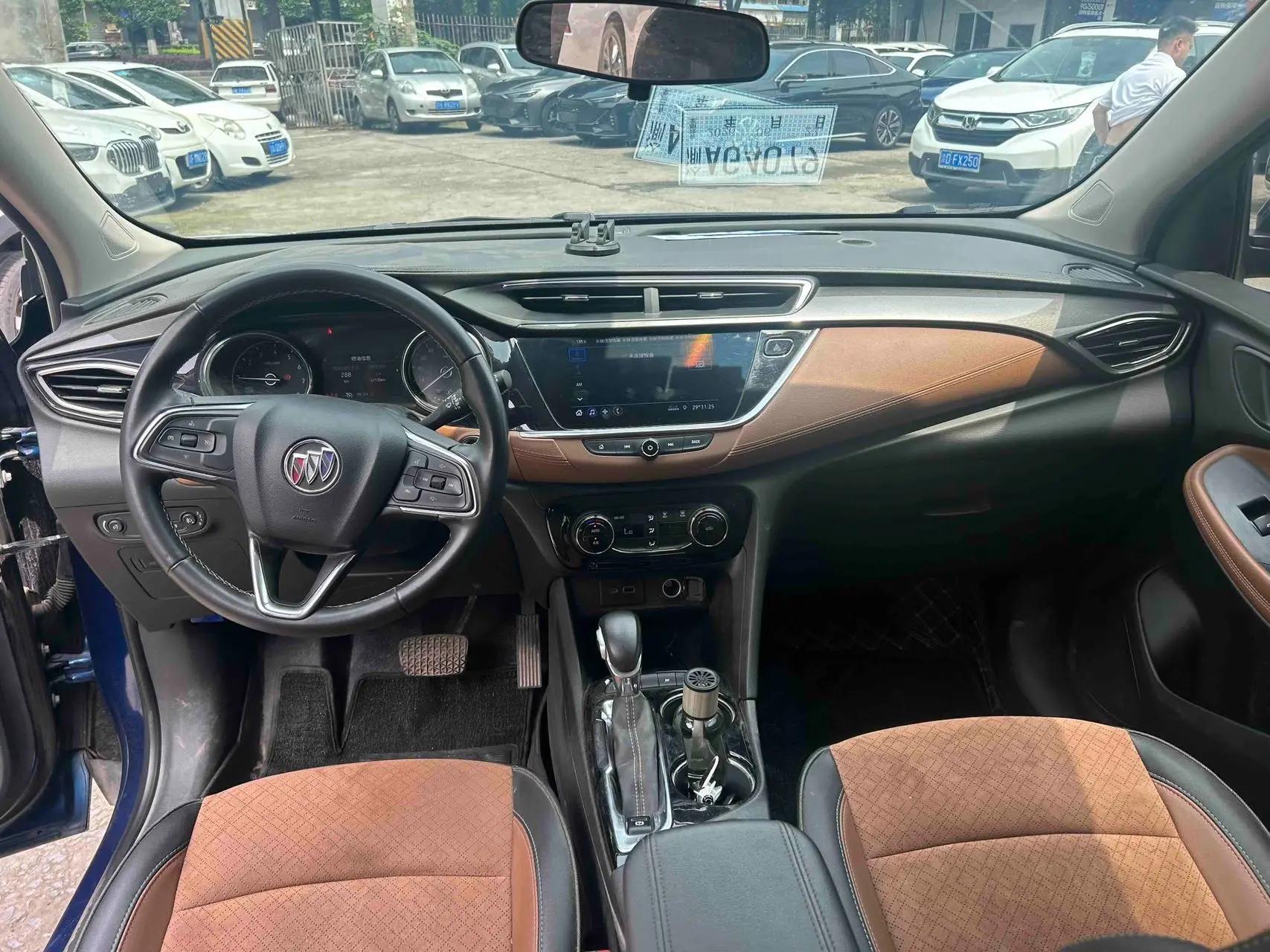 Angkola GX 2020 20T CVT Two-Drive Luxury Model 5