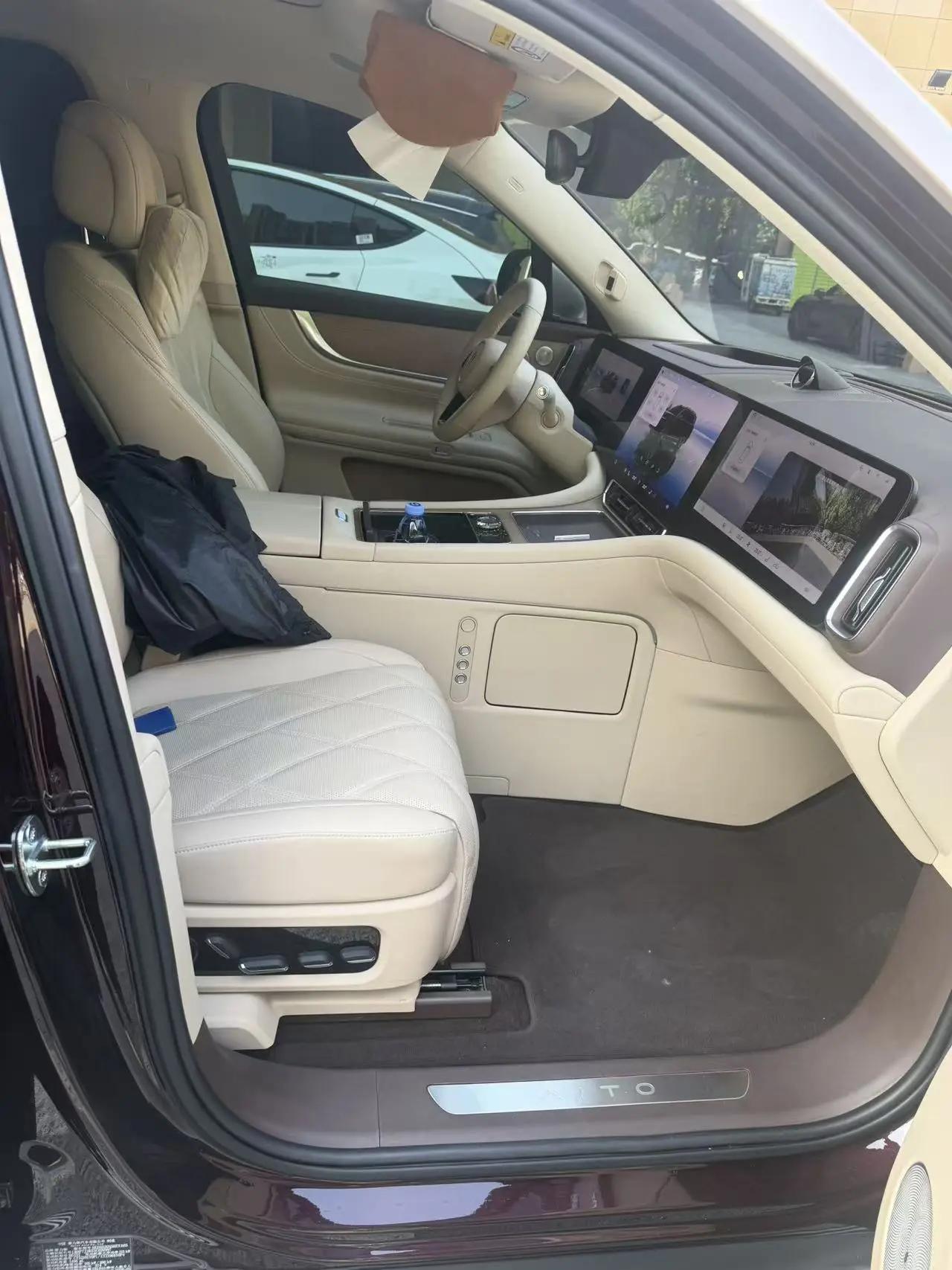 AITO 2025 Model AITO M9 Range-Extended Ultra Version 52kWh 6-Seater Automatic 9