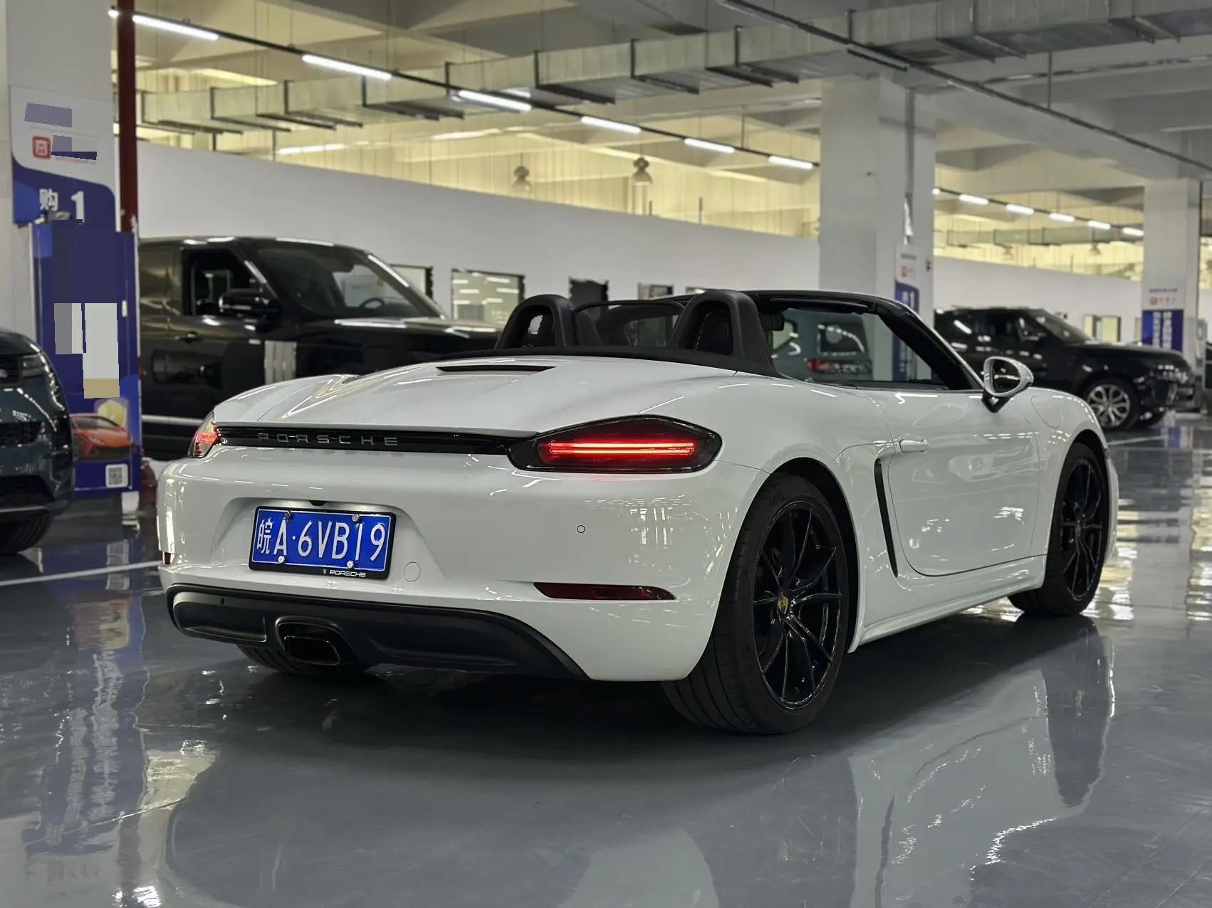 Porsche 718 2020 Boxster 2.0T 8