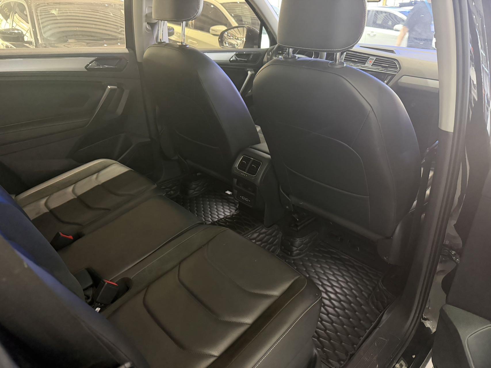 Tiguan L 2020 330TSI Automatic Two-Drive Panoramic Comfort Edition VI 4