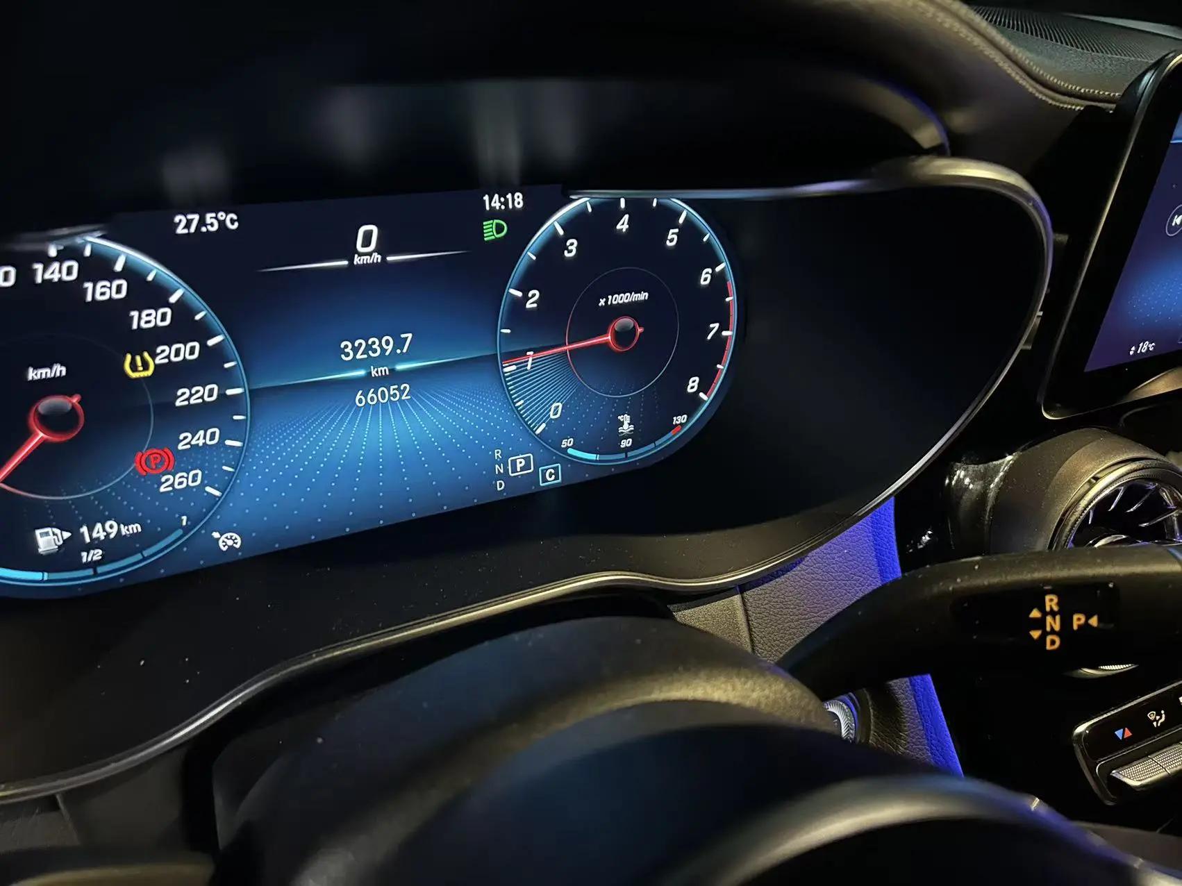 Mercedes Benz GLC 2021 GLC 260 L 4MATIC Dynamic 8