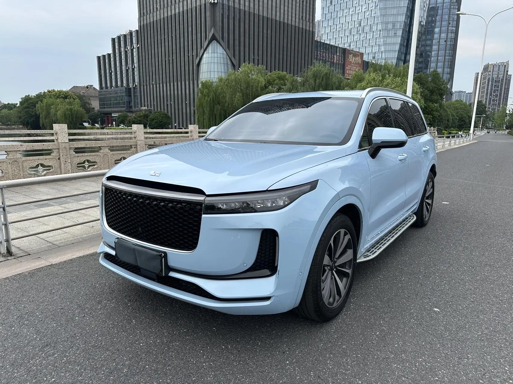 Li ONE 2020 extended 6-seat version