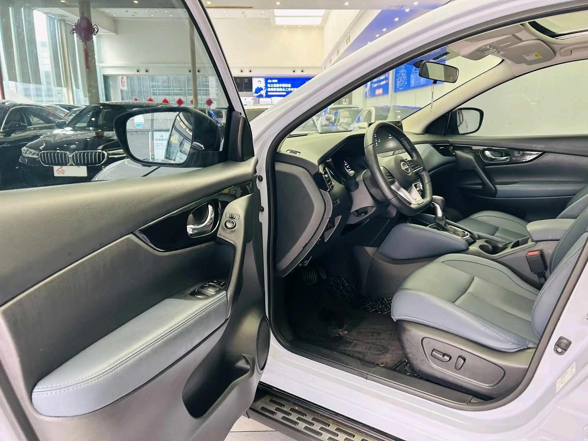 Nissan 2025 Qashqai Honor 2.0 CVT Honor XV Advanced Edition Automatic 7