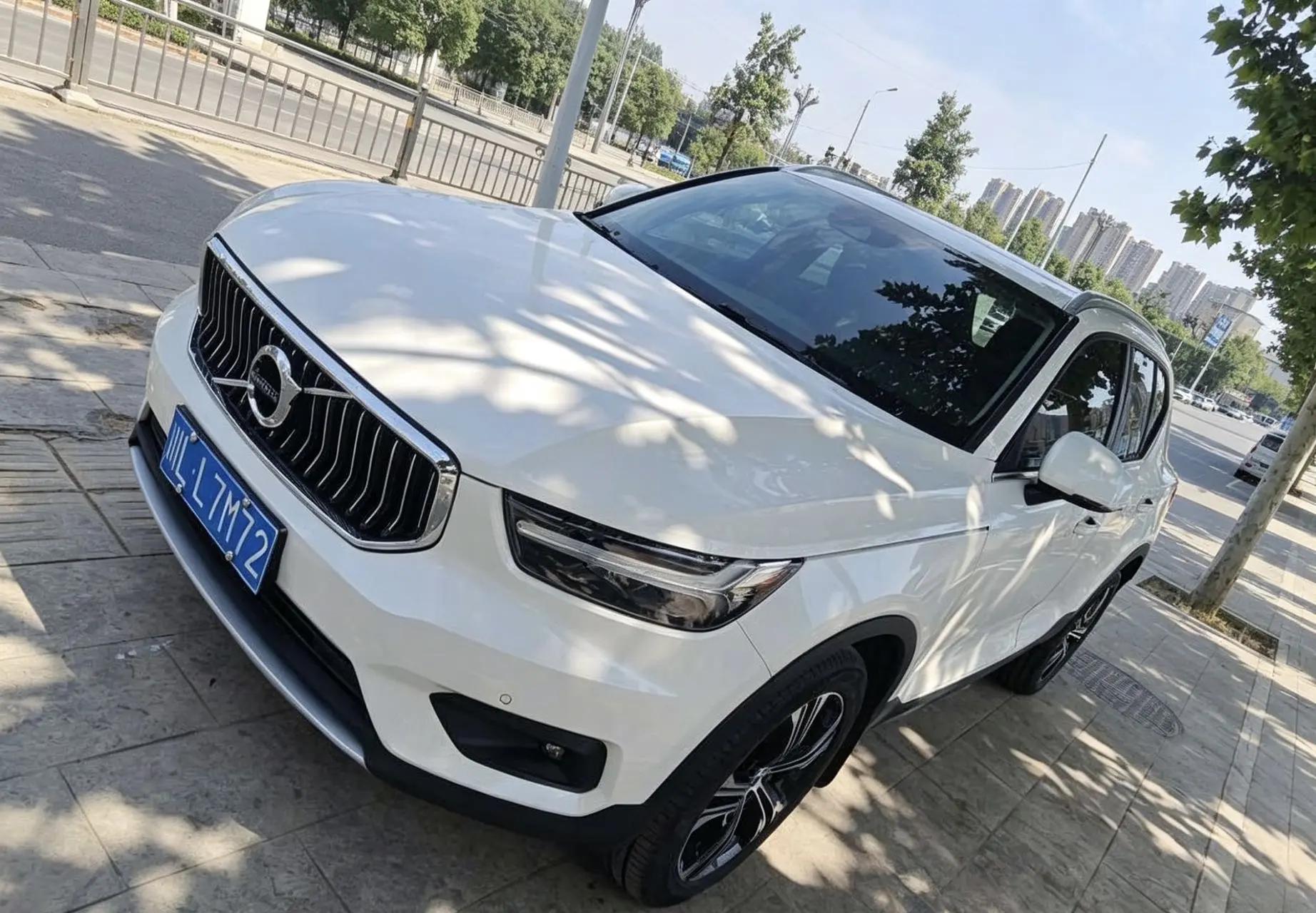 Volvo XC40 2020 T4 4-wheel drive Zhiyuan Deluxe Edition