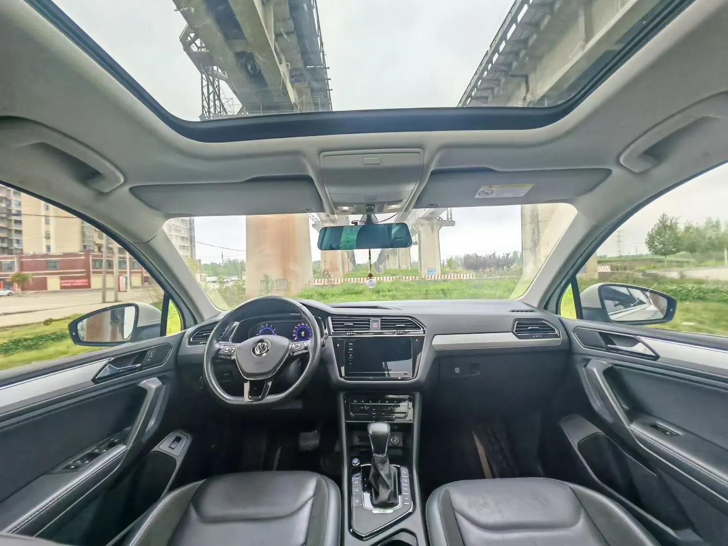 Tiguan L New Energy 2020 430PHEV Plug-in Hybrid Premium Edition 5