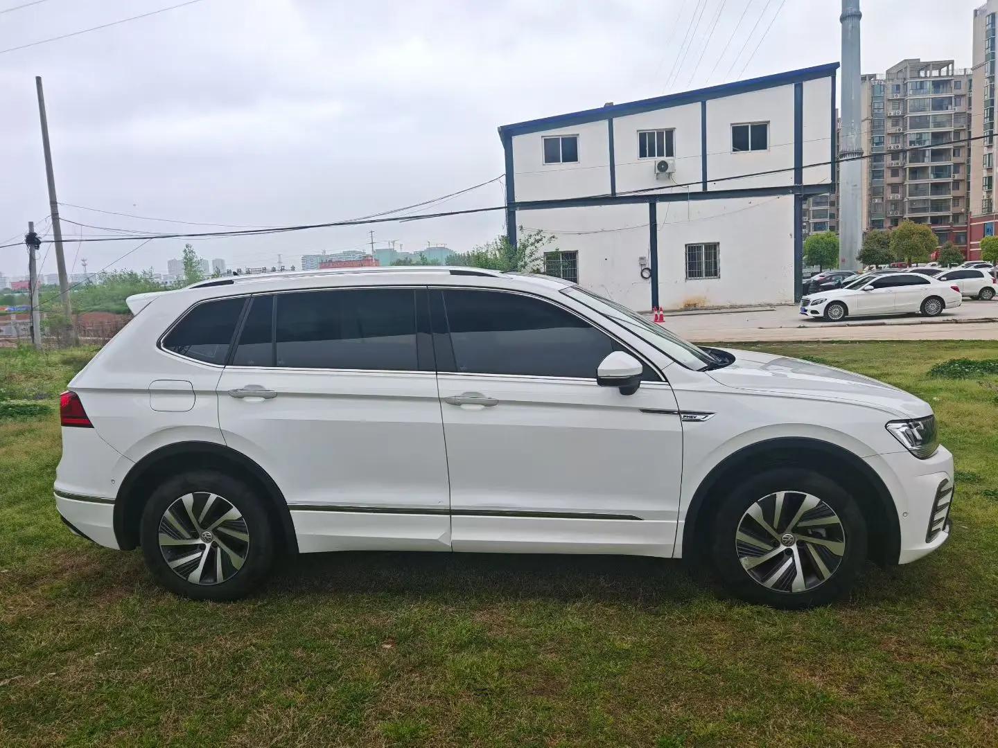 Tiguan L New Energy 2020 430PHEV Plug-in Hybrid Premium Edition 8