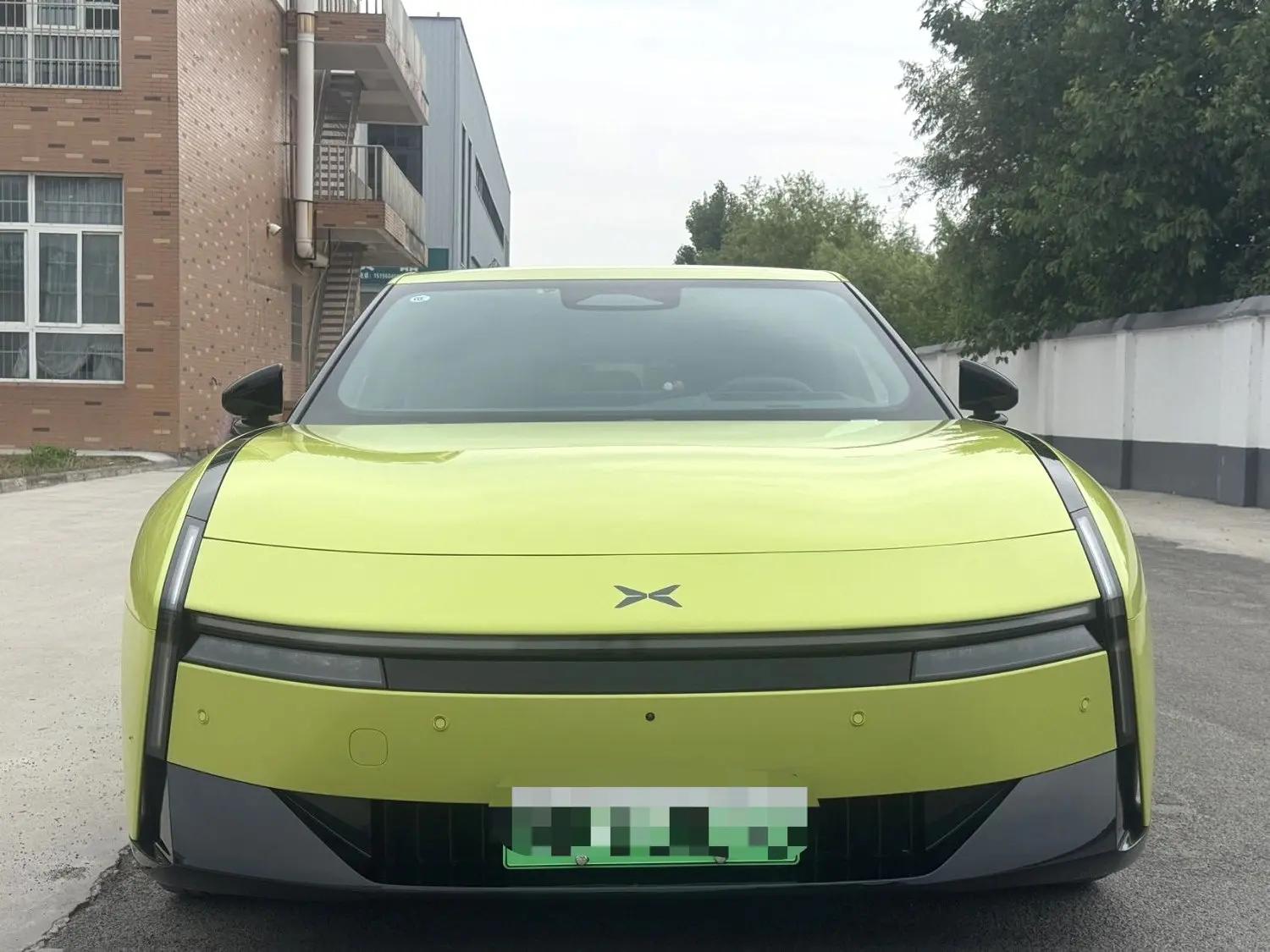 Xpeng 2025 P7 702km Long Range Version Automatic 3