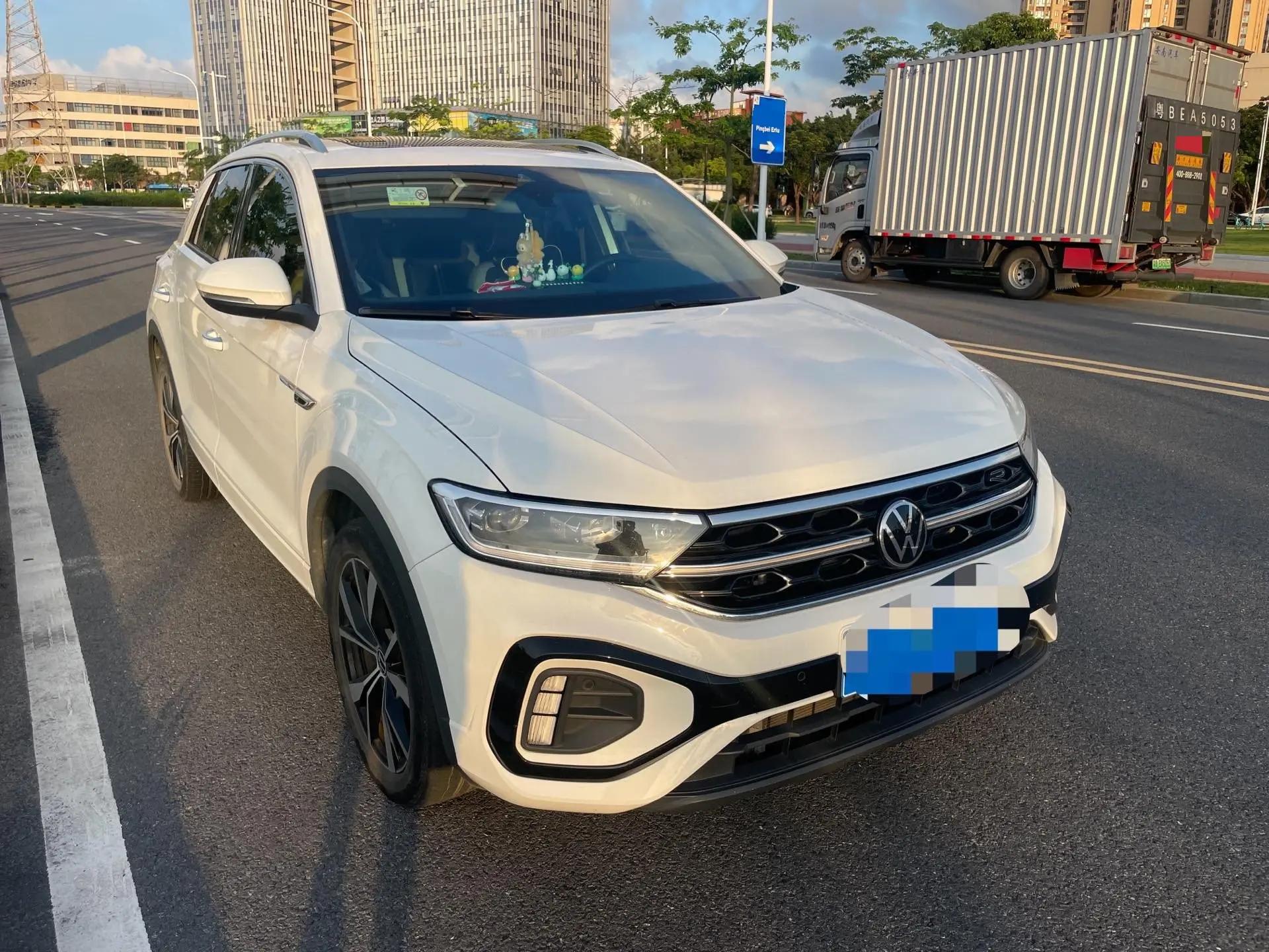 Volkswagen 2023 T-ROC 1.5TSI 300TSI Front-Wheel Drive Chenguang Edition Automatic 3