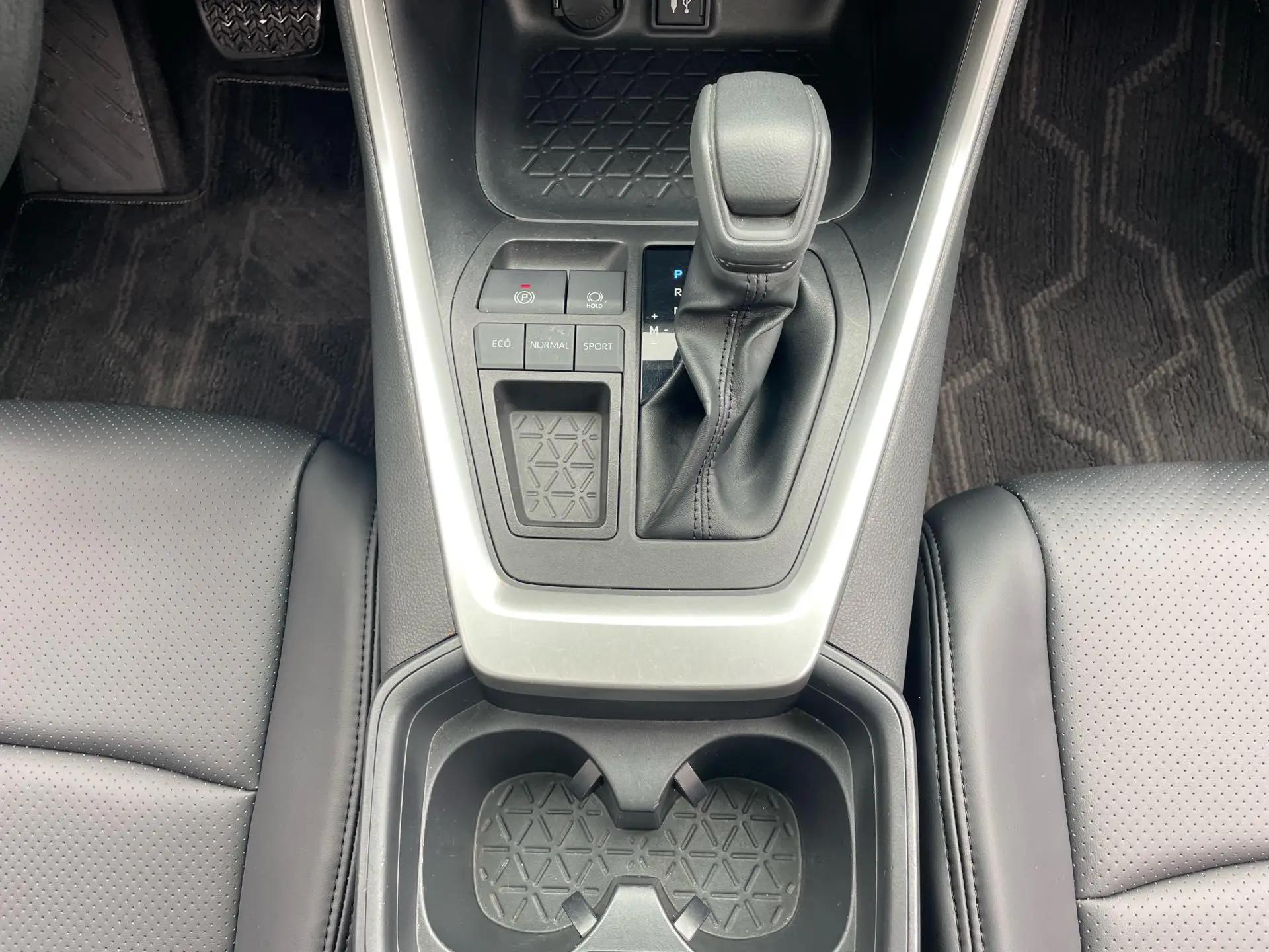 RAV4 Rongfeng 2022 2.0L CVT Two-Drive Fashion Edition 13