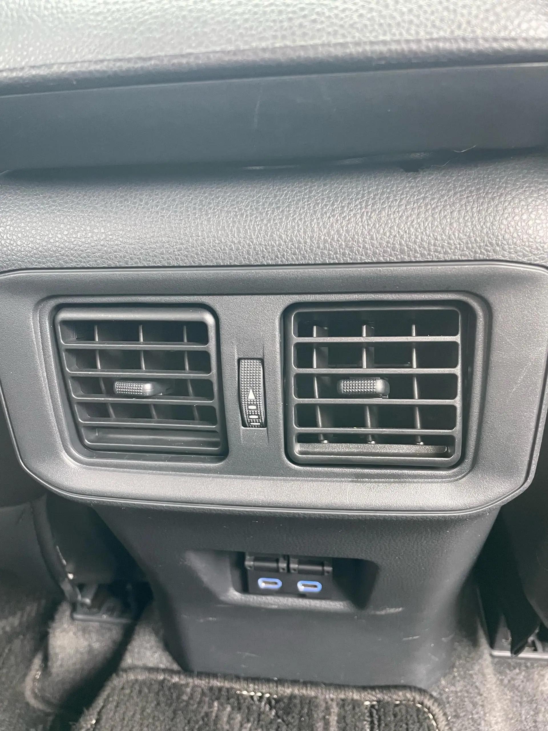 RAV4 Rongfeng 2022 2.0L CVT Two-Drive Fashion Edition 14