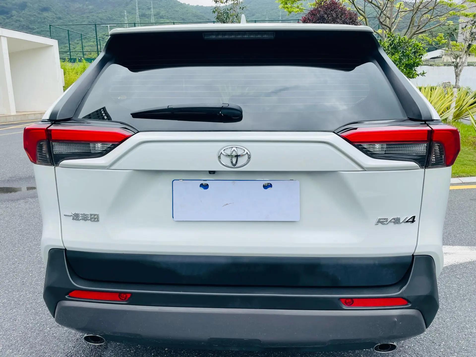 RAV4 Rongfeng 2022 2.0L CVT Two-Drive Fashion Edition 18