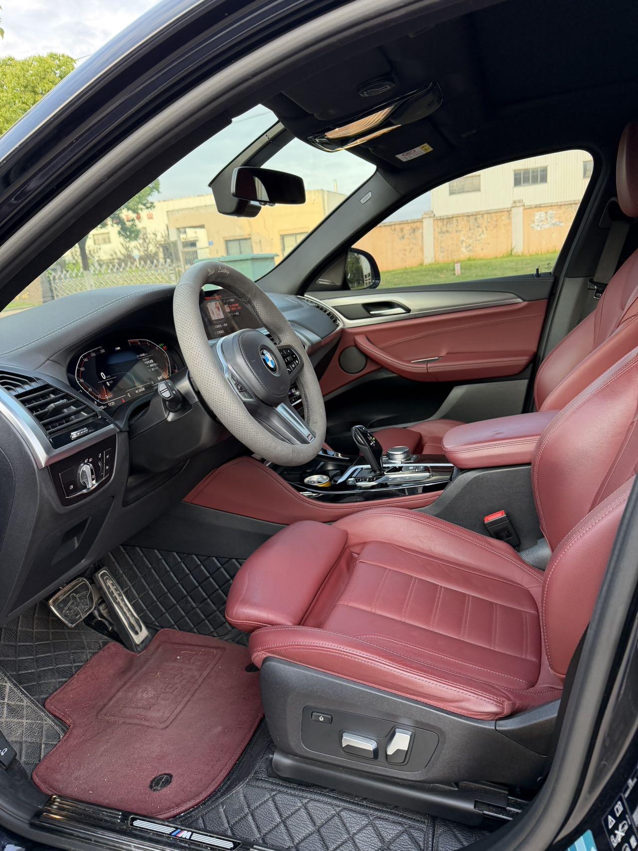 BMW X4 2021 xDrive 25i M sports obsidian night suit 7