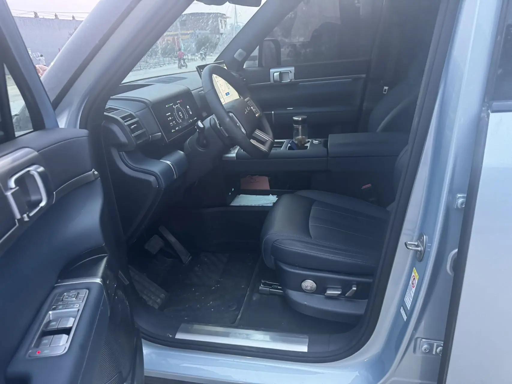 FangChengBao 2025 titanium 7 1.5T stepless 190KM four-wheel drive Ultra version of automatic gear 6