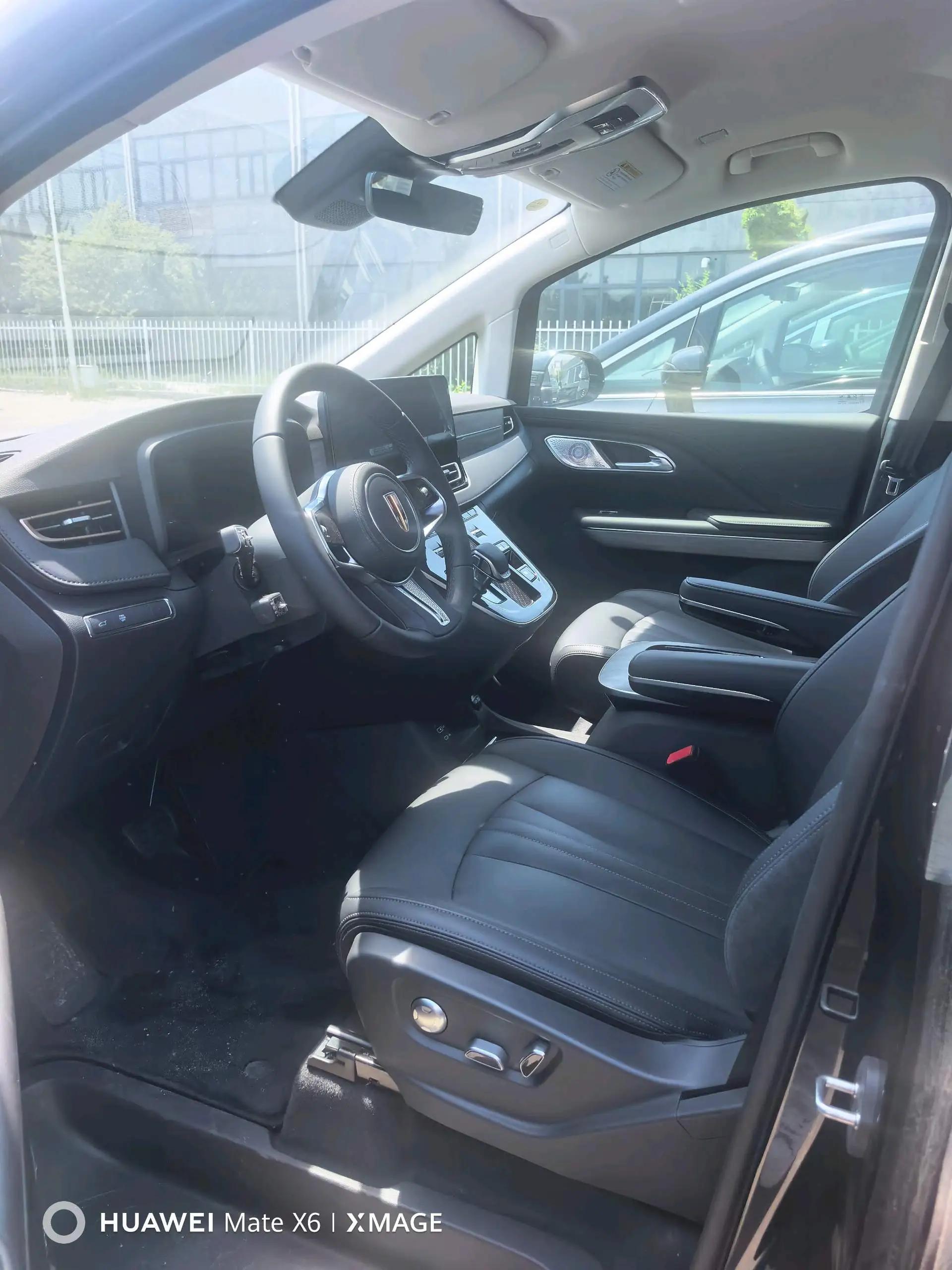HongQi HQ9 2024 2.0T Business Edition 6