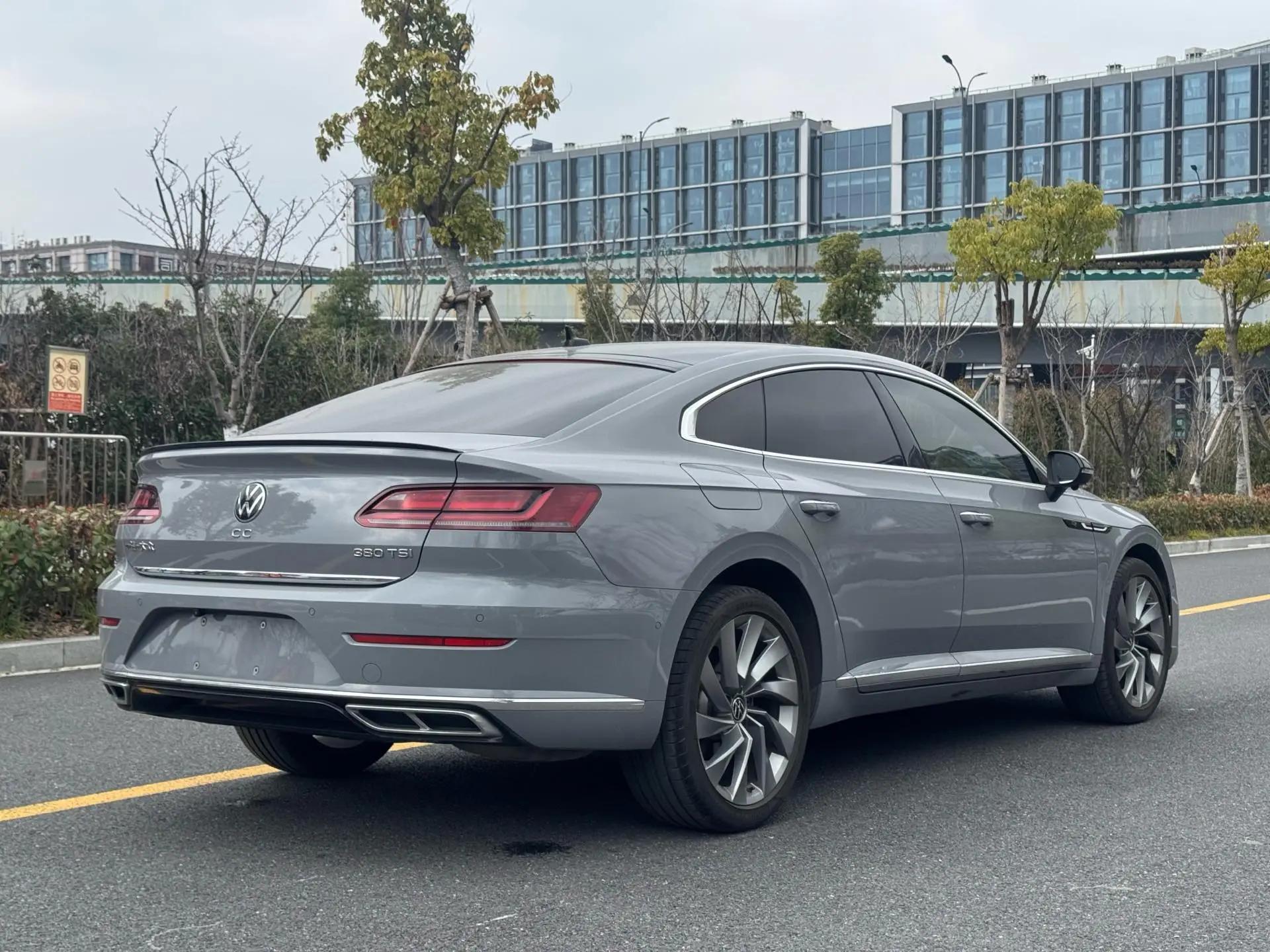 FAW-Volkswagen CC 2021 model 380TSI Striking Edition 5