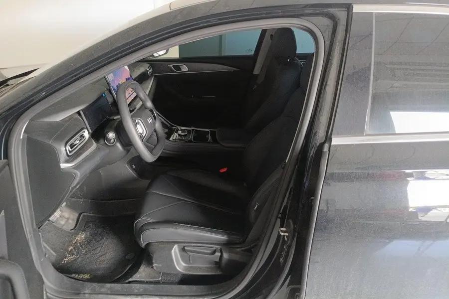 Geely Galaxy 2025 Xingyao 6 EM-i 1.5 60km Launch Edition Automatic 5