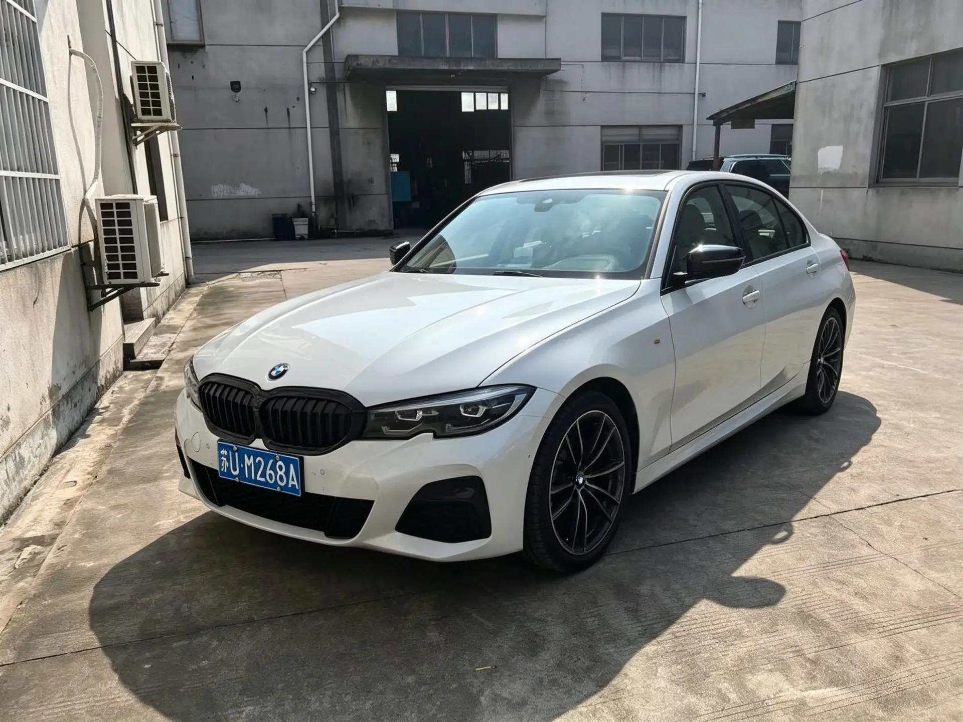 BMW 3 Series 2022 330i M Sports Night Suit