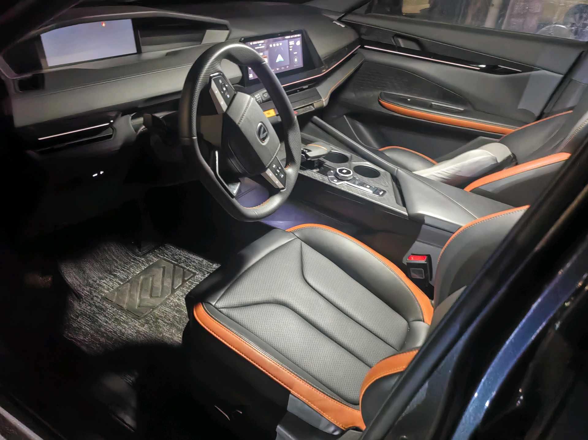 ChangAn 2023 UNI-V 1.5T Prestige Automatic 5
