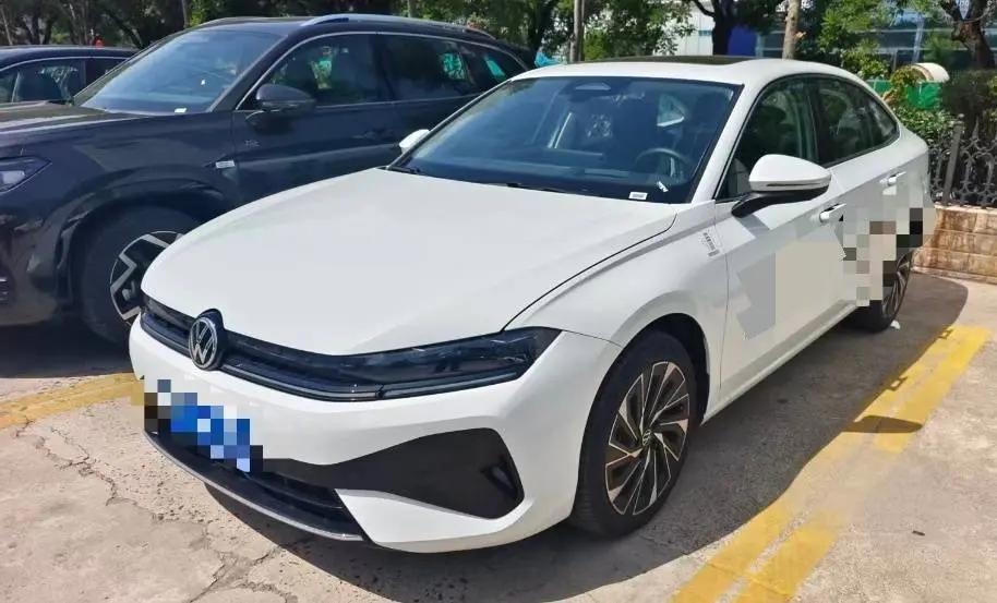 Volkswagen 2026 Sagittarius L 1.5TSI 300TSI Luxury Automatic