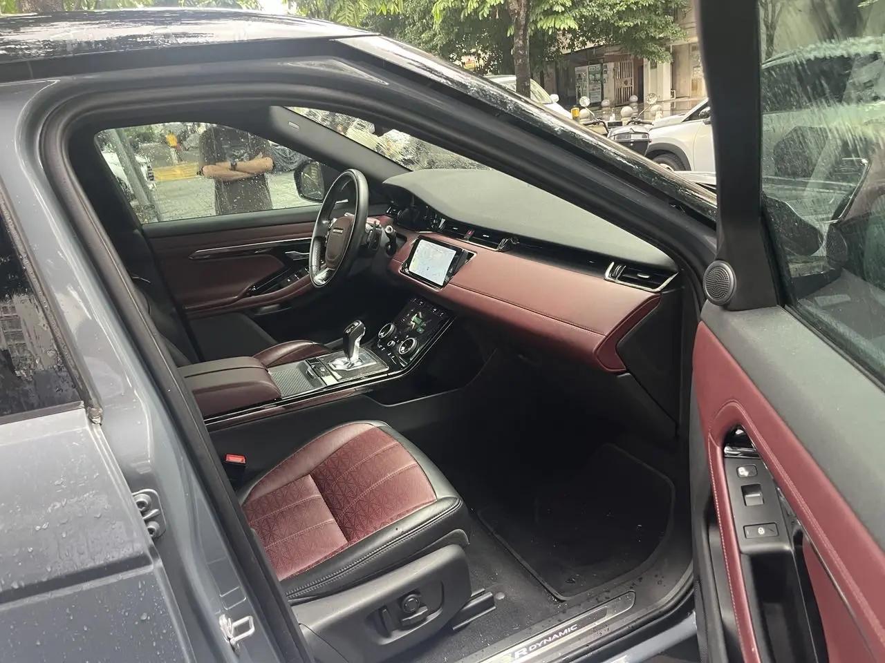 Range Rover Aurora 2020 249PS R-DYNAMIC SE Sports Technology Edition 6