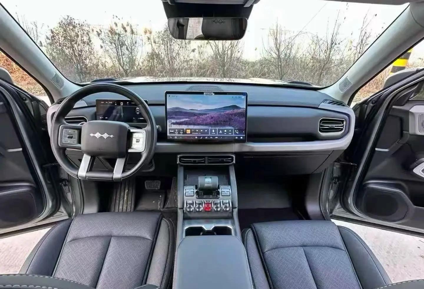 FangChengBao 2025 Titanium 3 501km Four-Wheel Drive Intelligent Driving Max Edition Automatic 8