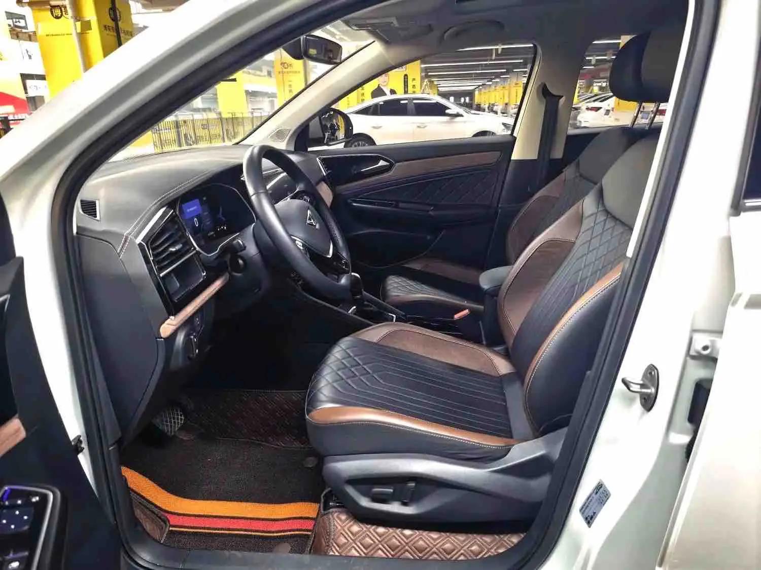 捷达 2024款 捷达VS7 1.4TSI 280TSI 千里江山 旗舰版 自动挡 6