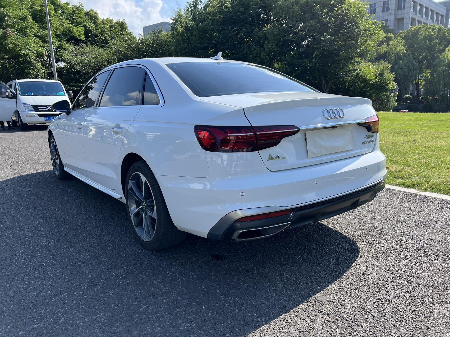Audi A4L 2020 40 TFSI Deluxe Dynamic 6