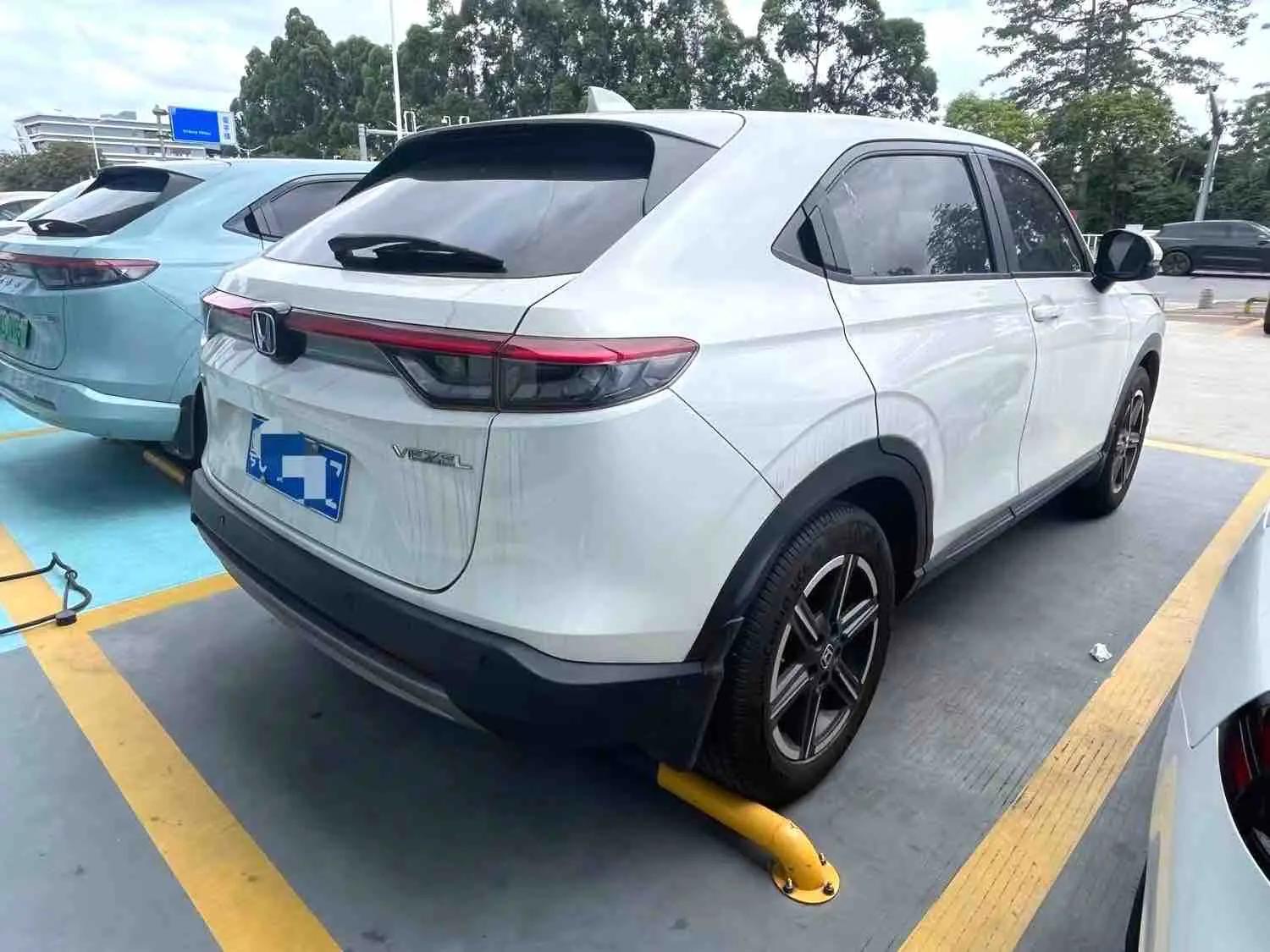 Binzhi 2023 1.5L CVT Low Edition 4