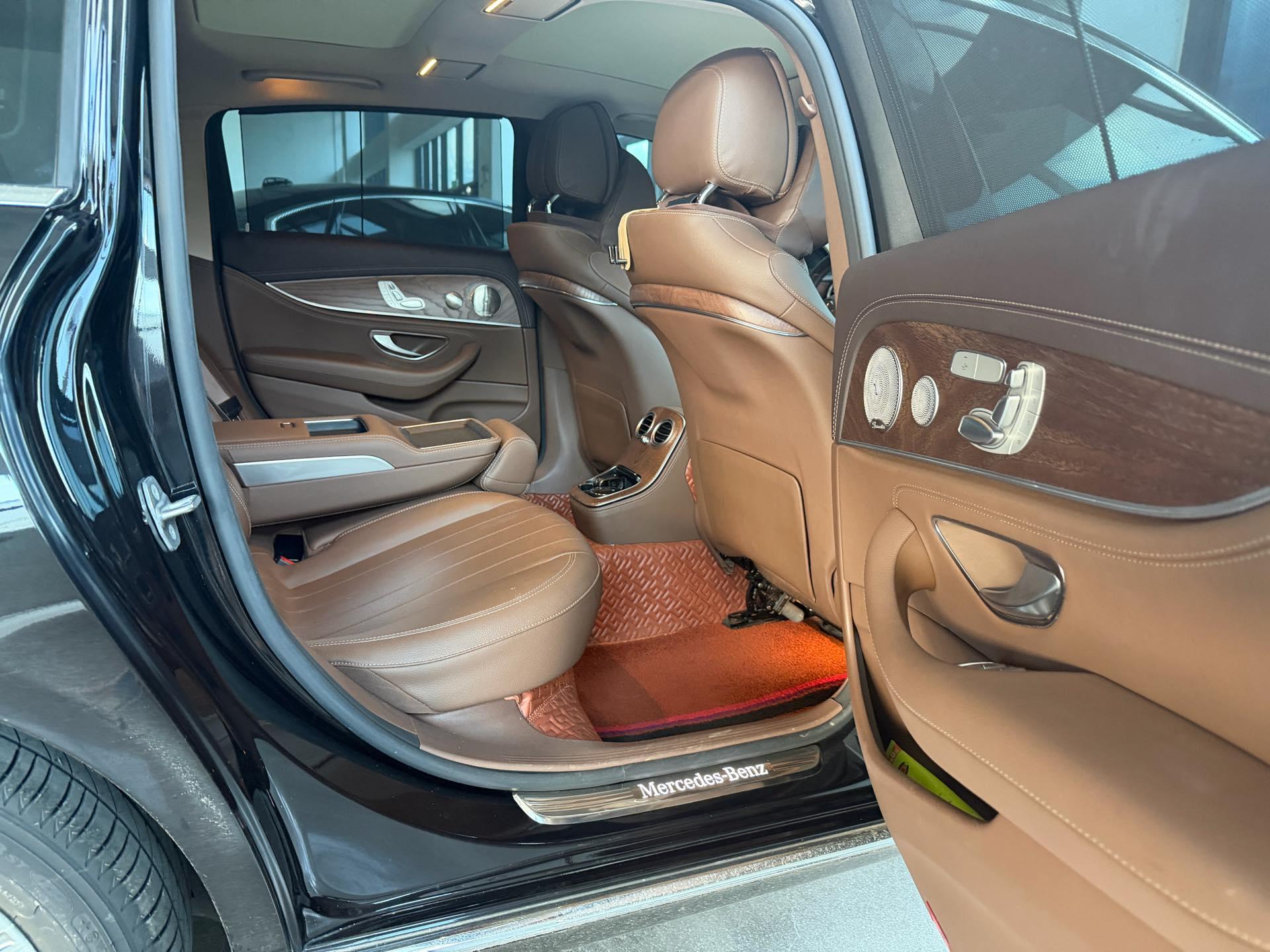 Mercedes Benz E Class 2023 E 300 L Luxury Model 9
