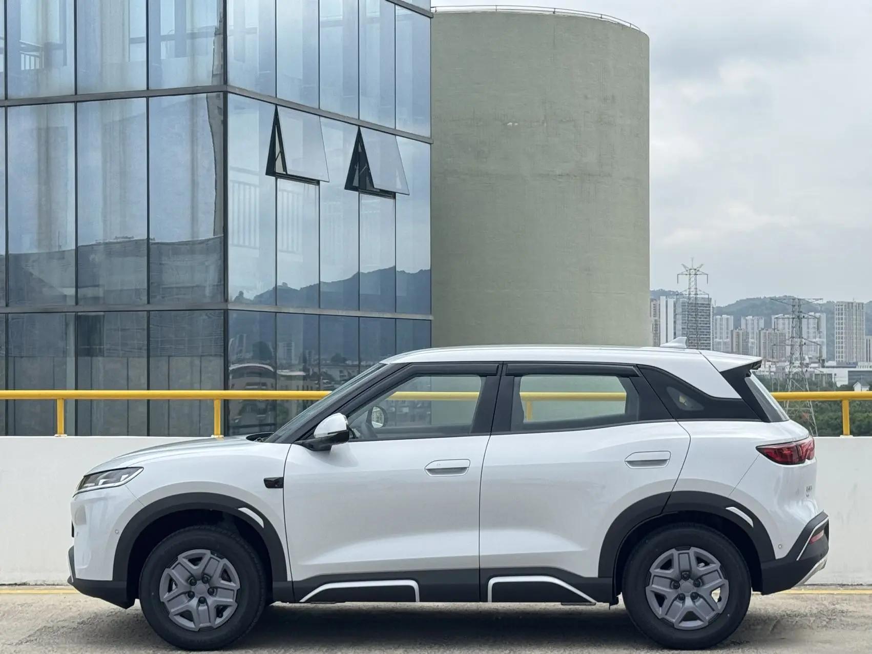 BYD 2025 Yuan UP Smart Driving 401KM Vital Automatic Gear 2