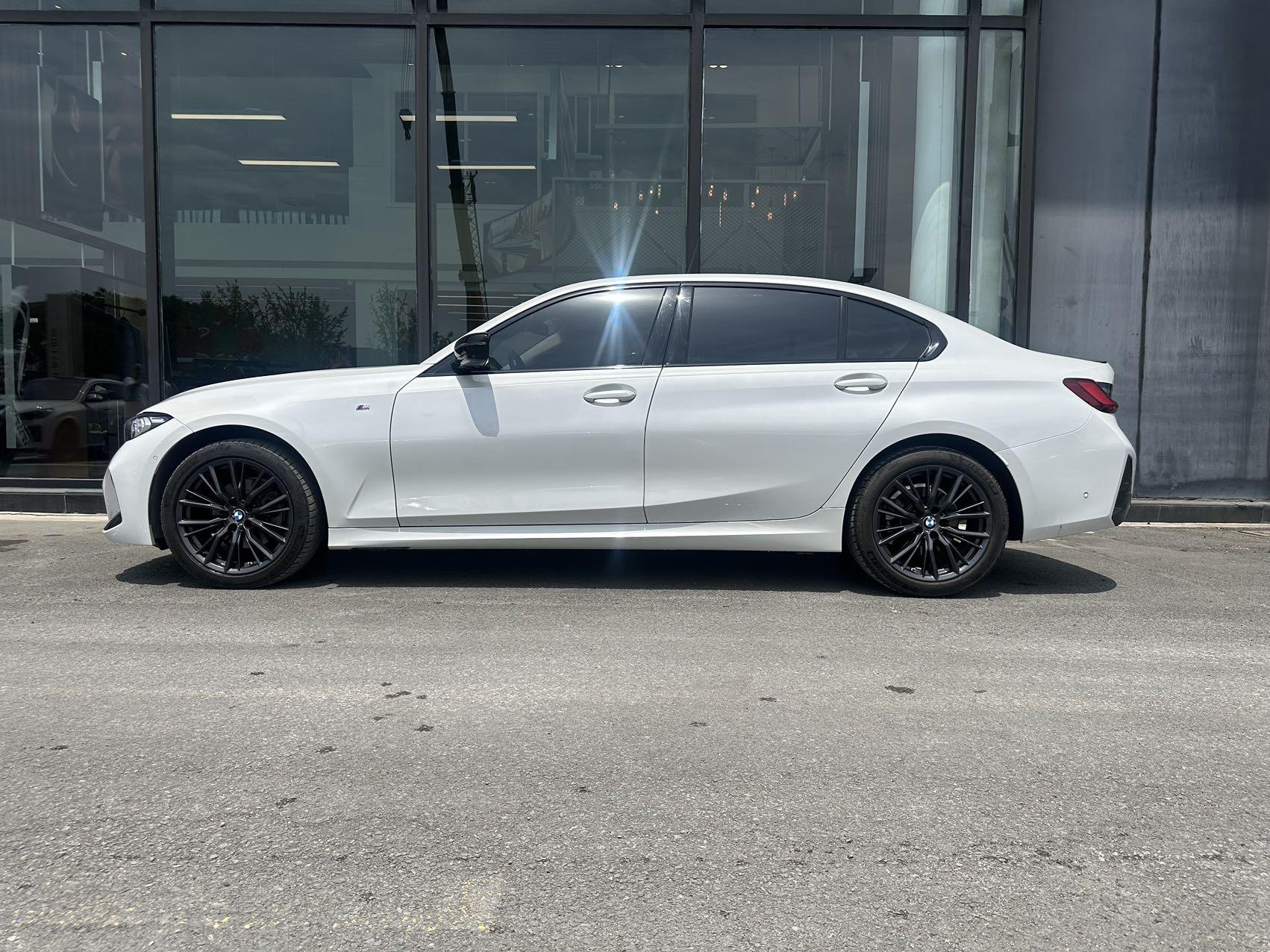 BMW 3 Series 2023 325Li M Sports Night Suit 3