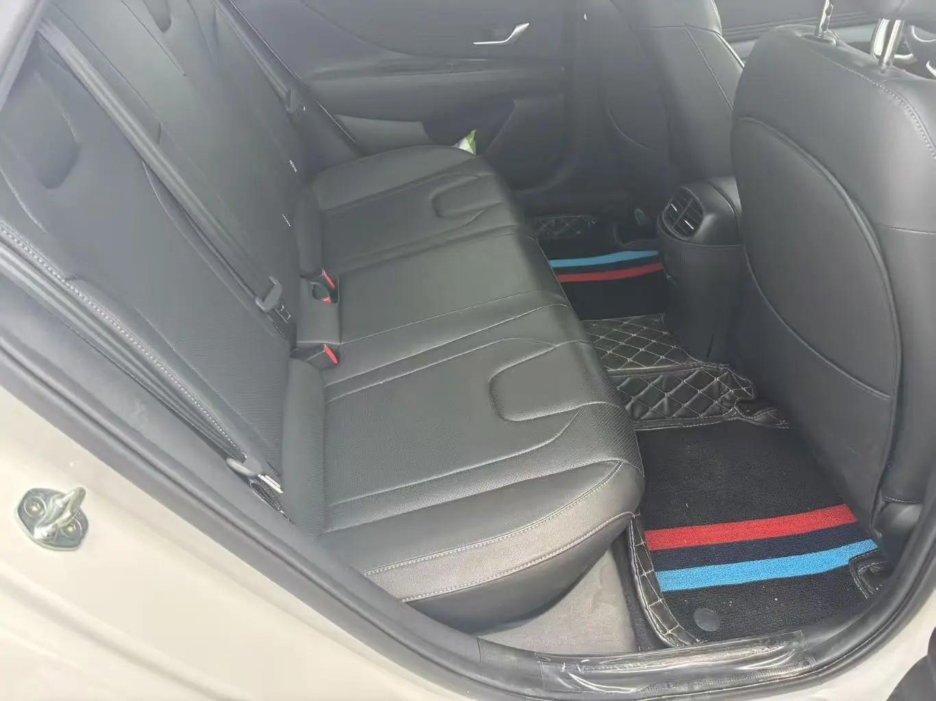 Elantra 2023 1.5L CVT GLS Leading Edition 6