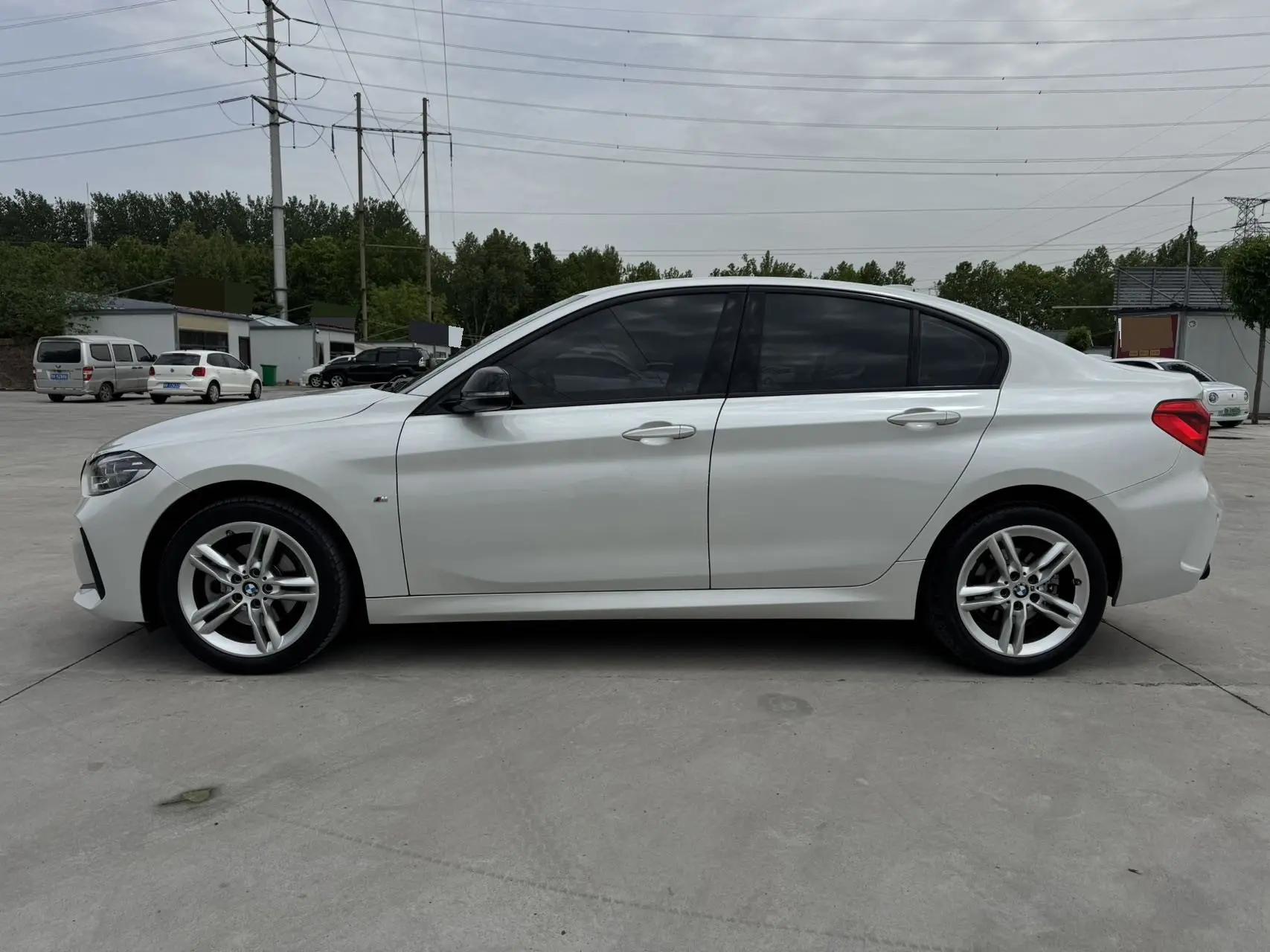 BMW 1 Series 2022 120i M Sports Obsidian Night Edition 10