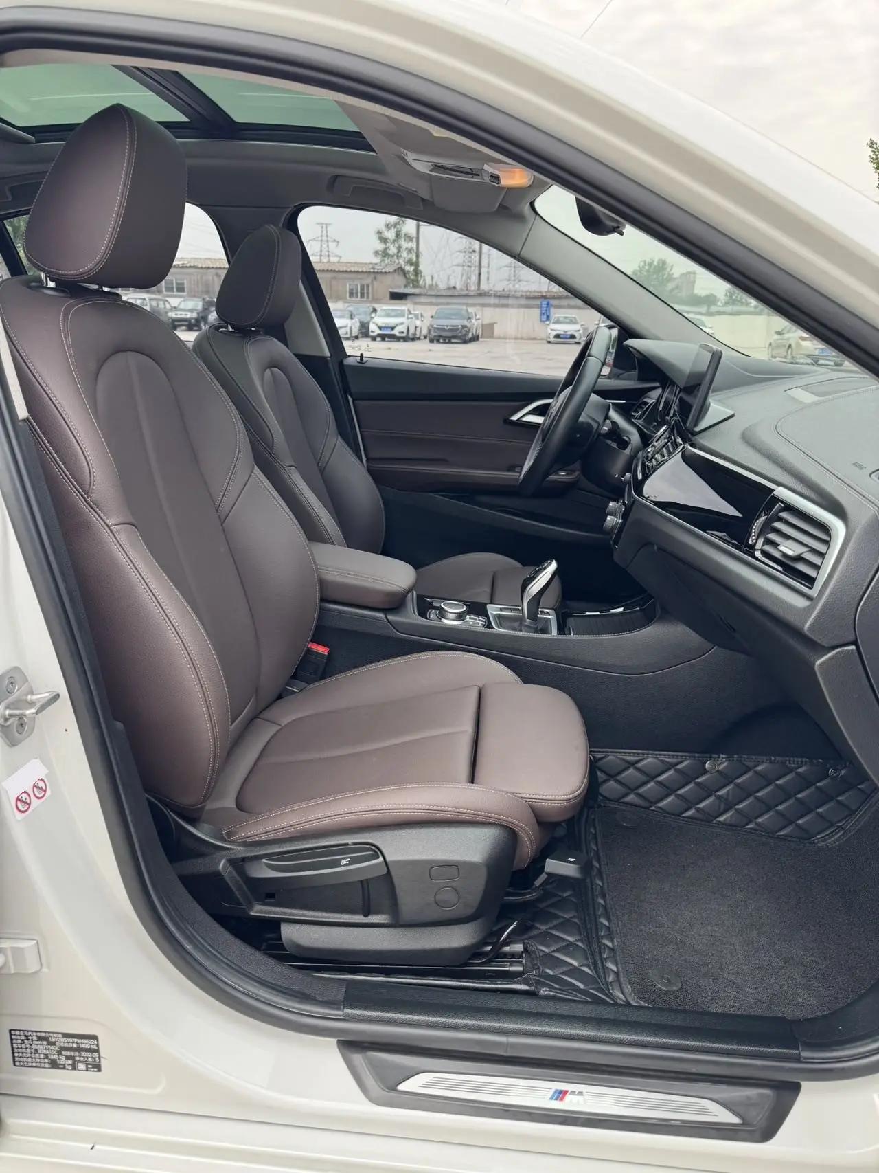 BMW 1 Series 2022 120i M Sports Obsidian Night Edition 15