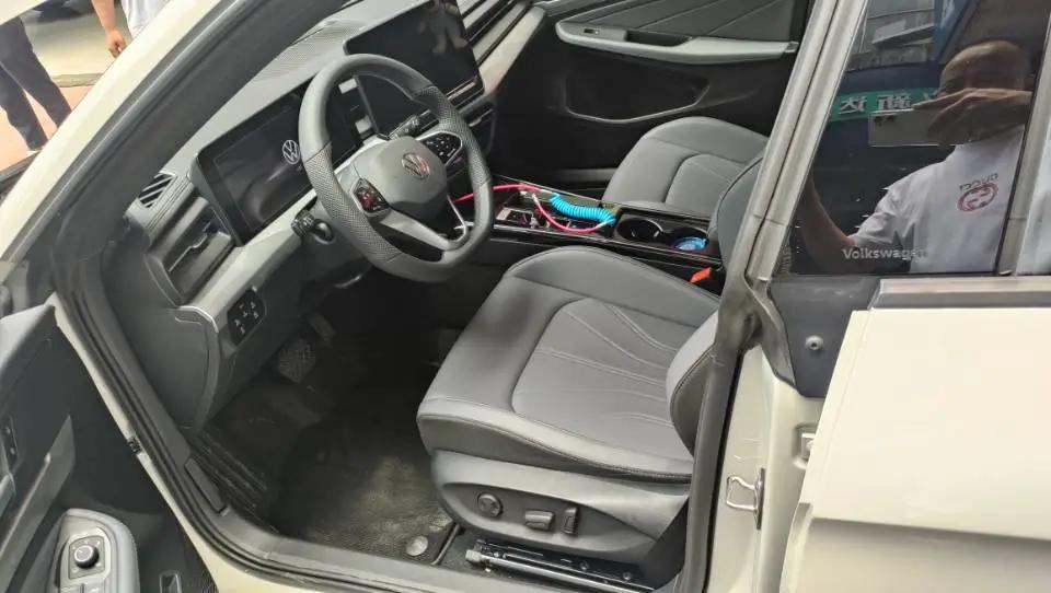 大众 2026款 凌渡L 1.5TSI 300TSI 凌感版 自动挡 3