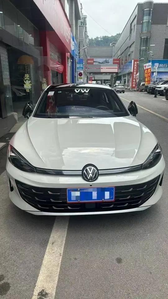大众 2026款 凌渡L 1.5TSI 300TSI 凌感版 自动挡 5