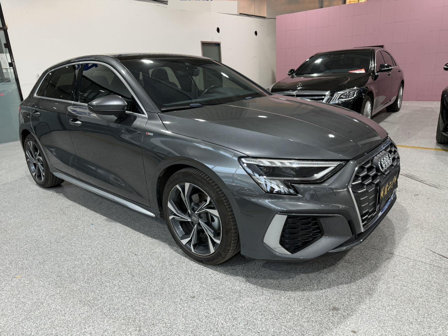 Audi A3 2021 Sportback 35 TFSI Deluxe Elegant 3