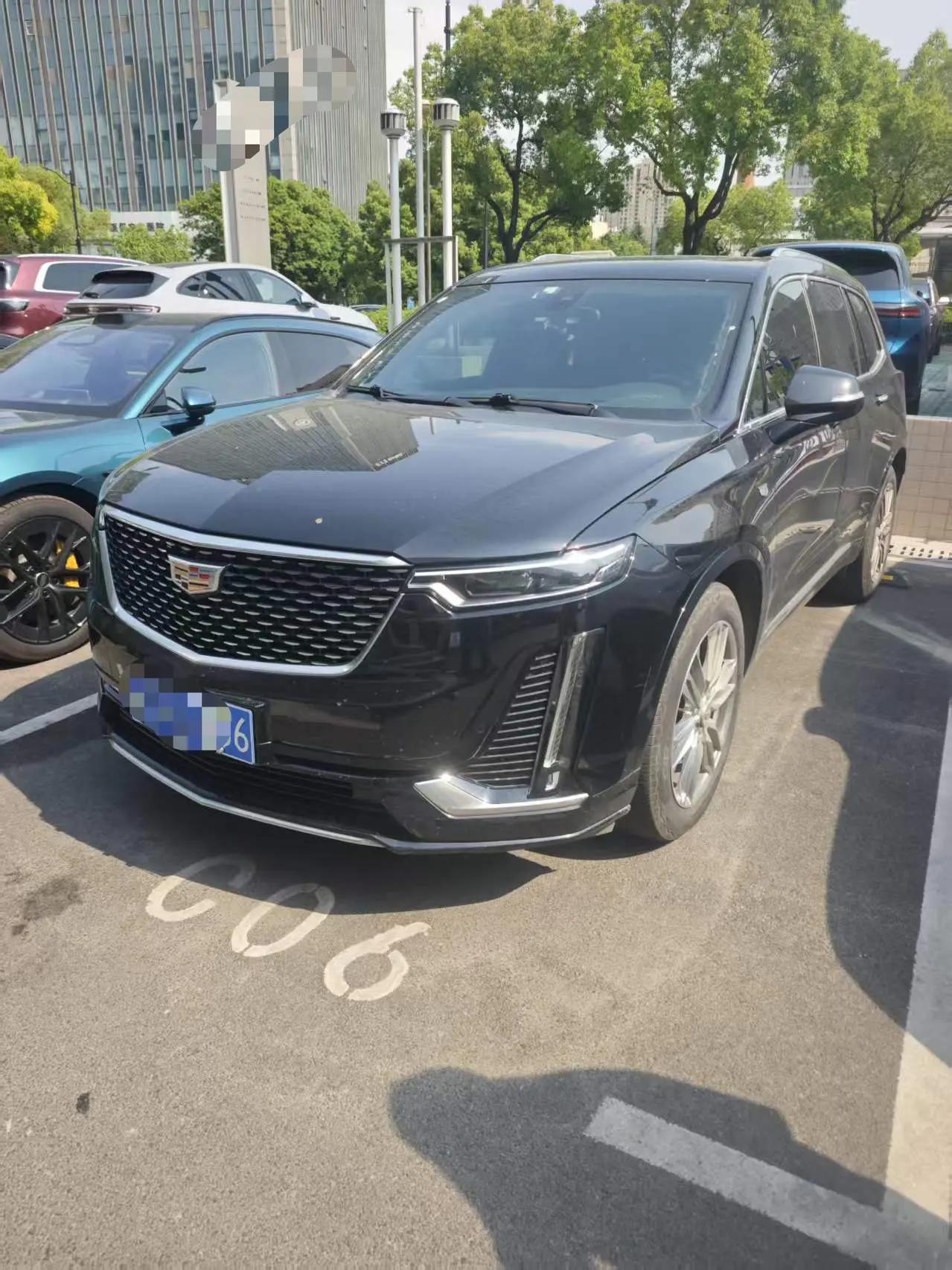 Cadillac XT6 2021 2.0T 6-seat 2-drive luxury model
