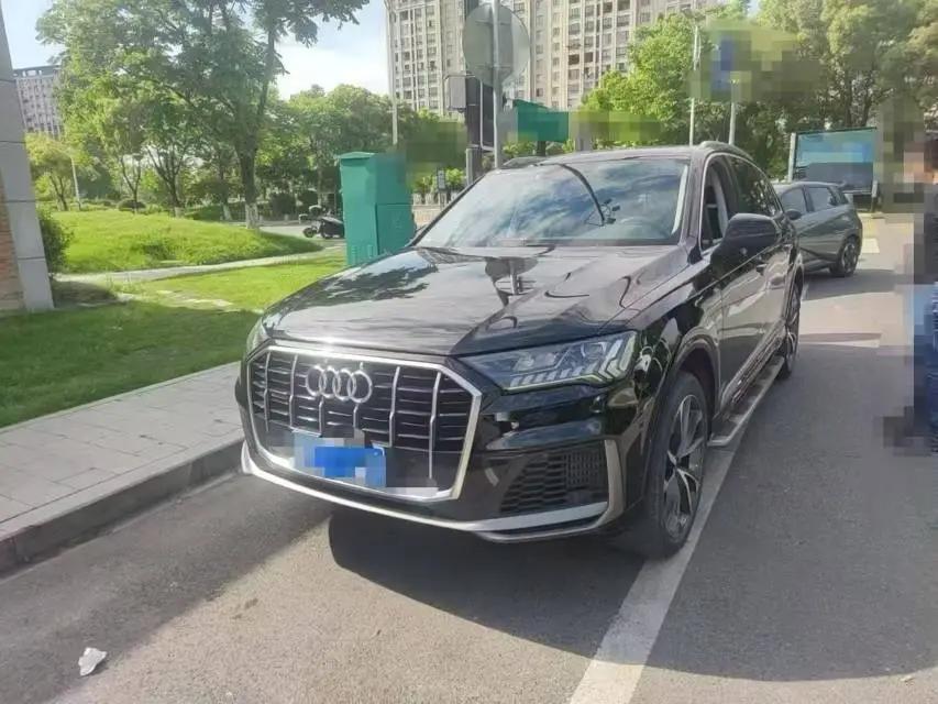 Audi Q7 2021 55 TFSI quattro S line Sport