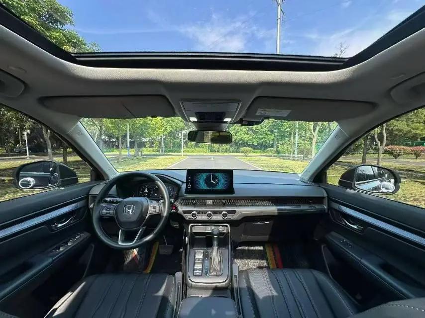 Honda 2025 BREEZE 1.5T CVT 240TURBO Two-Wheel Drive Luxury 5-Seater Automatic 6